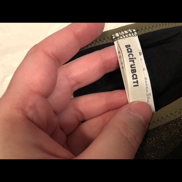 💛Glorious Bikini Bacirubati Set in Gold & Black💛 - Picture 14 of 15